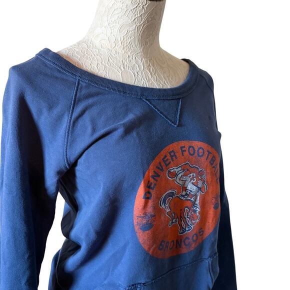 Broncos Sweatshirt Womens Small front pocket excellent Y2K football academia - Picture 8 of 11